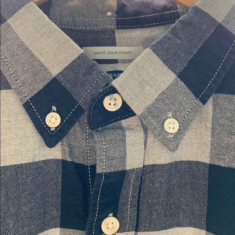 LIKE NEW: OLD NAVY Blue Button Down Shirt, Men’s L - Picture 3 of 7